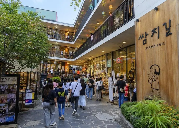 Urban Breeze Ddp 2 For 10 Near Metro * ソウル特別市