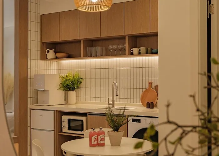 Urban Breeze Ddp 2 For 10 Near Metro * ソウル特別市